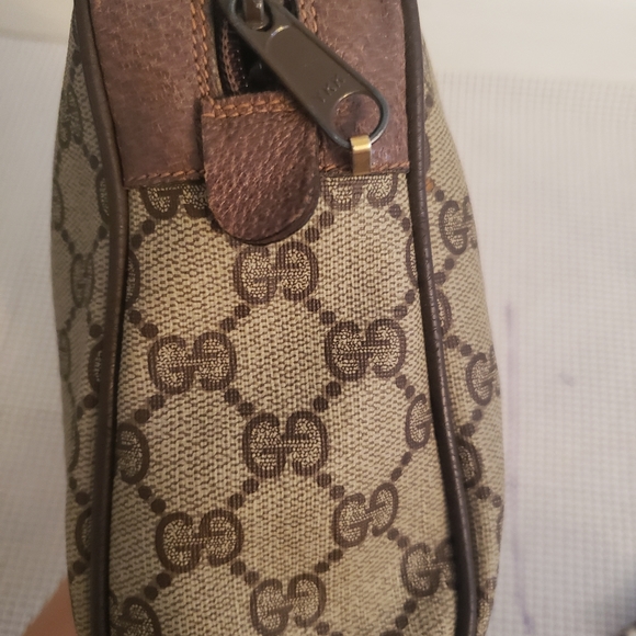 Authentic Vintage gucci GG canvas clutch - Picture 5 of 14